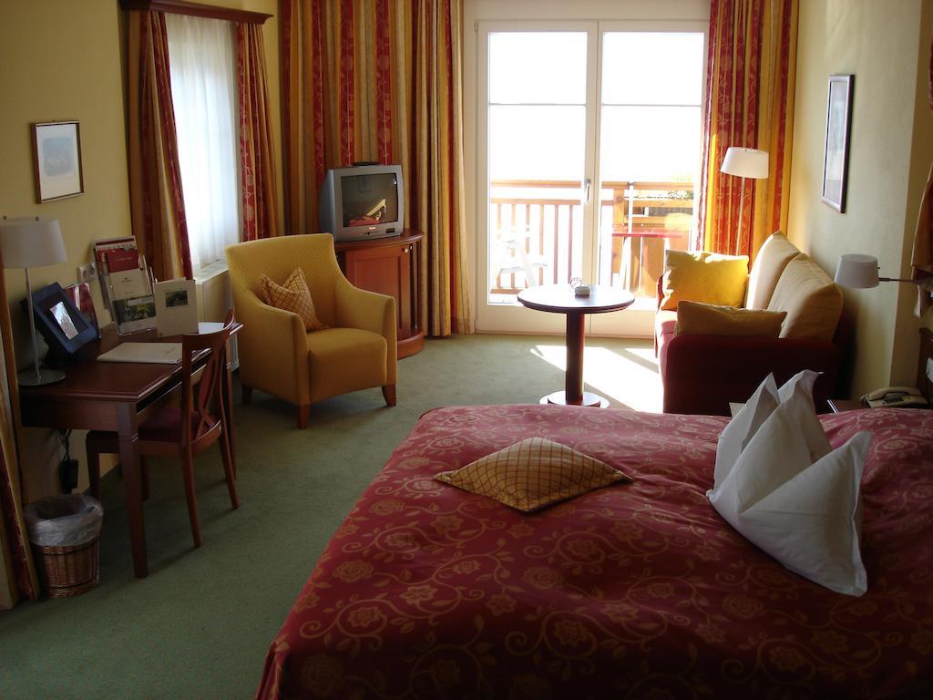Romantik Hotel Im Weissen Rossl Am Wolfgangsee Sankt Wolfgang im Salzkammergut Bagian luar foto